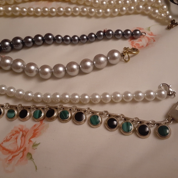 Bulk Jewelry - Picture 6 of 16